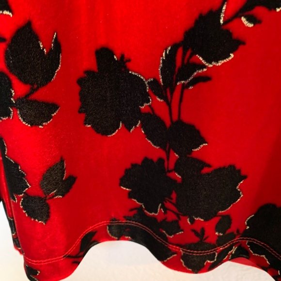 Chico's Red Velvet Crossover Tunic Top Size 4=XXL/20 NEW Black Floral Longsleeve - Picture 7 of 13